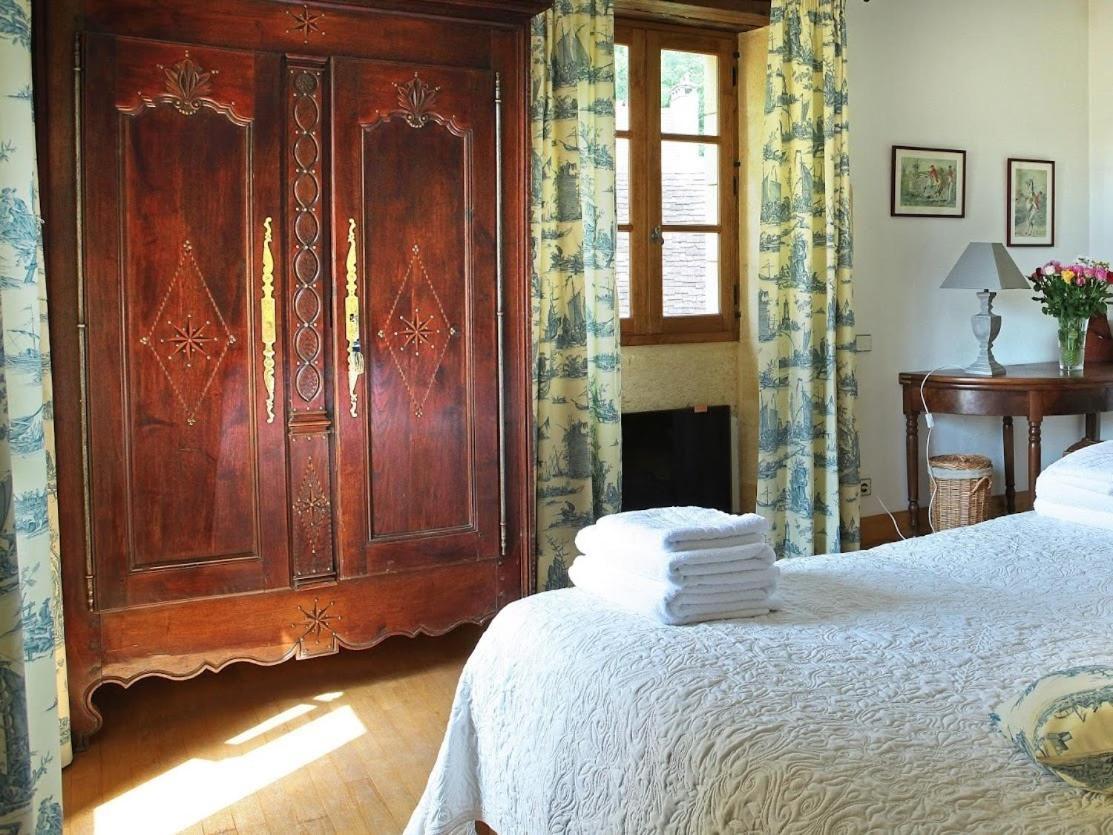 Chambres D'Hotes Avec Piscine La Rossillonie Beynac-et-Cazenac Δωμάτιο φωτογραφία